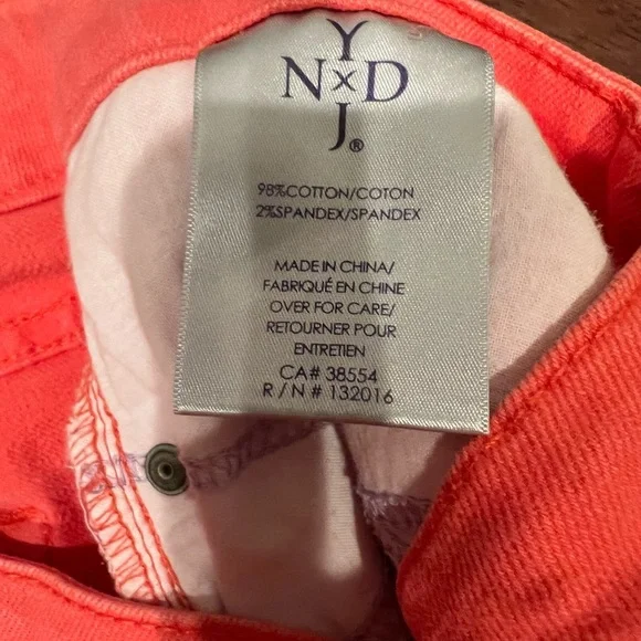 NYDJ Pull on slimming jeans - Picture 4 of 5